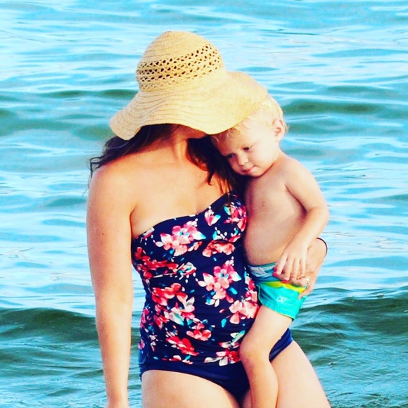 Meet your Posher, Jennifer - Picture 6 of 11